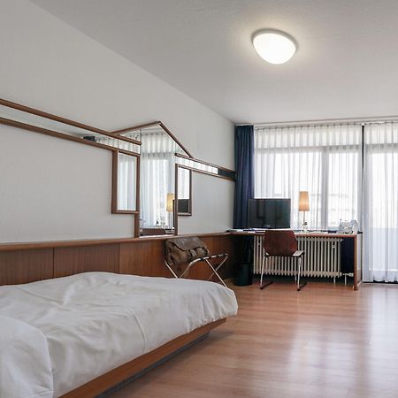 Hotel Berlin Зинделфинген Екстериор снимка