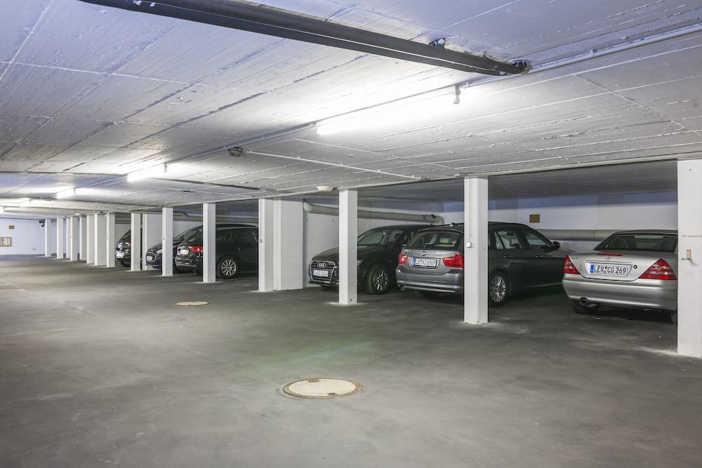 Hotel Berlin Зинделфинген Екстериор снимка